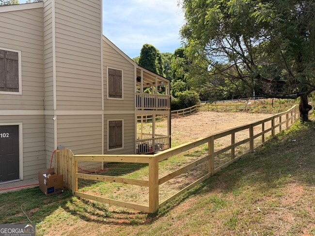 Photo - 102 Welch Pl