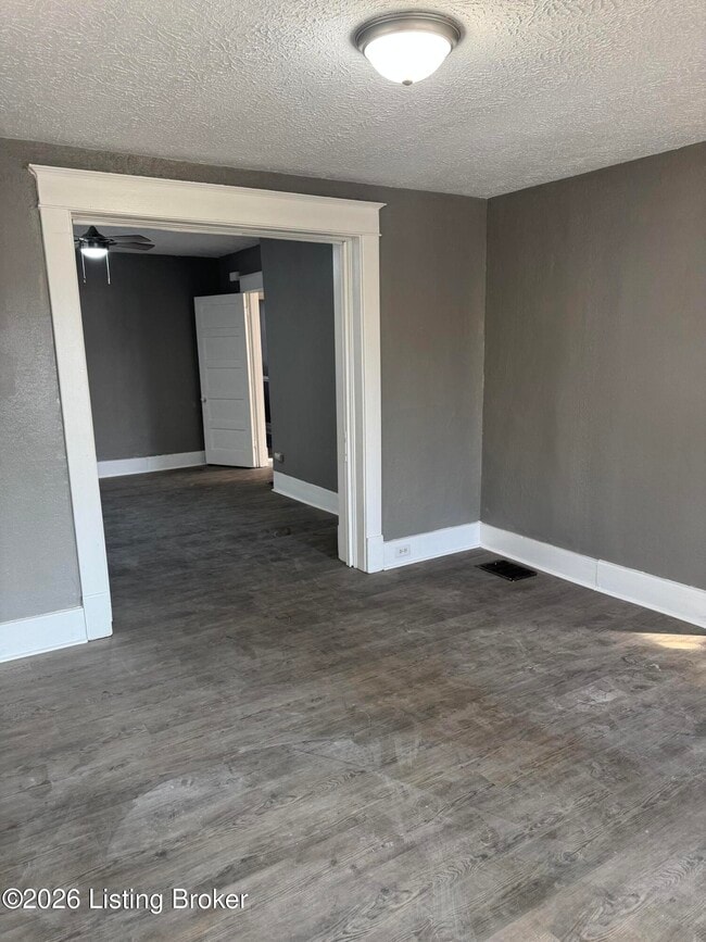 Photo - 829 S 37th St