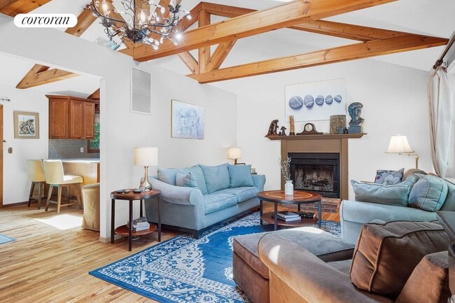 Photo - 267 Norfolk Dr