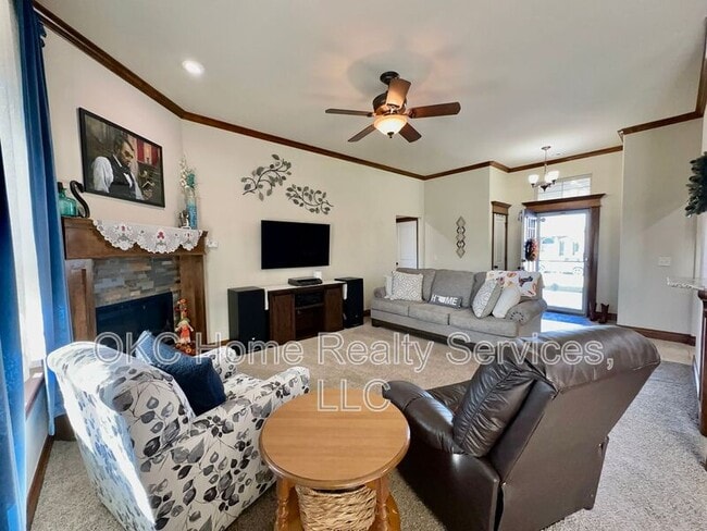 Photo - 1408 SE 6th St