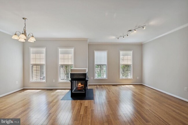 Photo - 2547 Sandbourne Ln