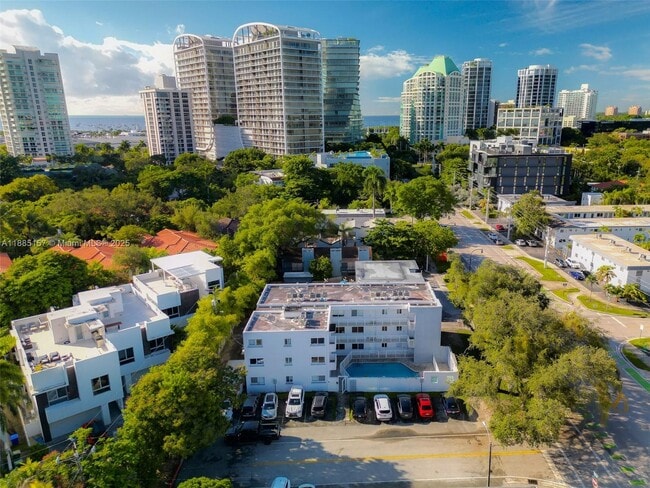 Building Photo - 3101 SW 27th Ave Unit 103 Rental
