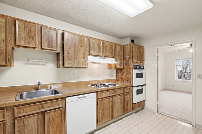 Photo - 8380 Greensboro Dr Unit 104