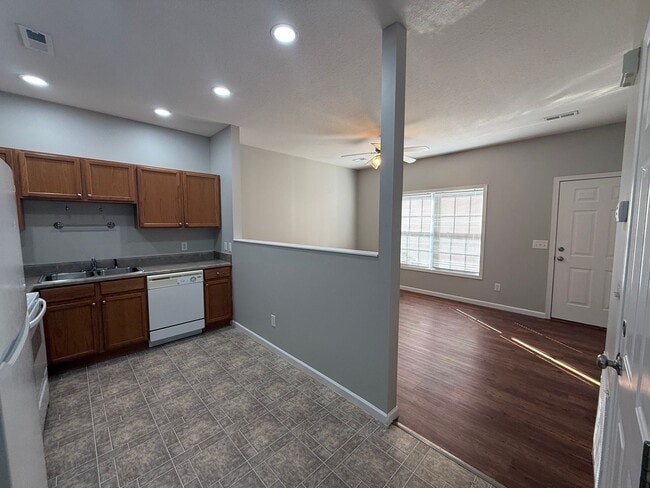 Photo - Quiet 1 Bed / 1 Bath in the country