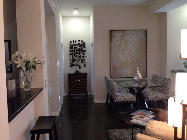 Photo - 125 N Raymond Ave Unit 409