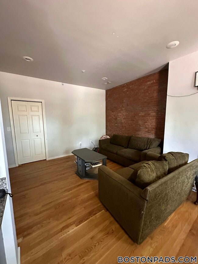 Photo - 18 Perrin St Unit 2