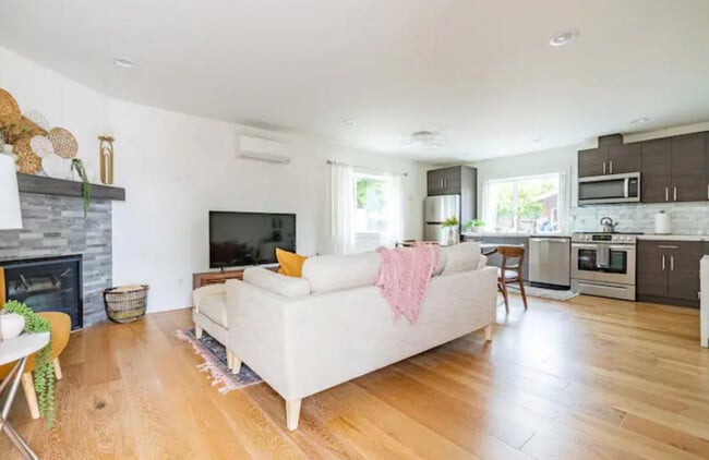 Photo - 10242 40th Ave SW
