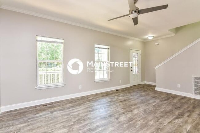 3 Bedroom Pet-Friendly Home in Atlanta, GA with Main Street Renewal
