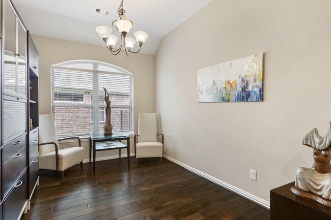 Photo - 126 S Sawbridge Cir