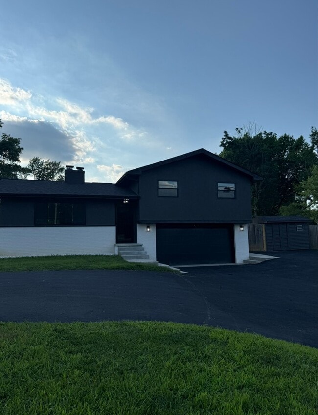 Photo - 7404 Worthington Rd