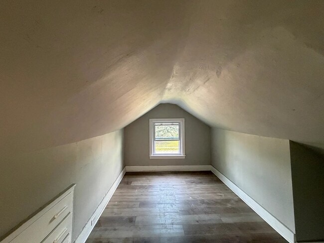 Photo - 230 72nd St