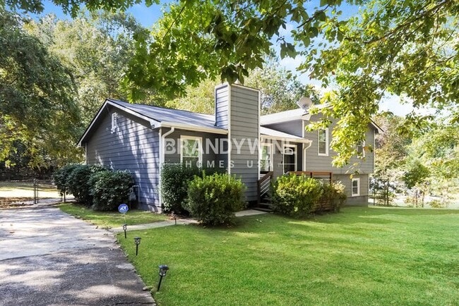 Photo - 100 Crawford Cir