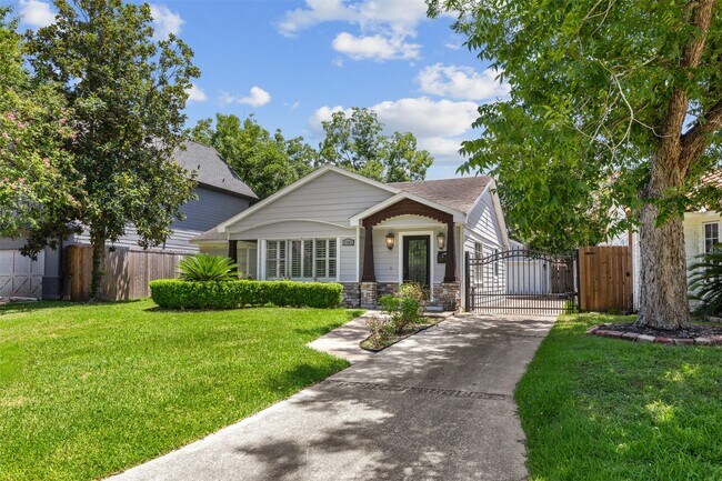 Photo - 1705 Althea Dr