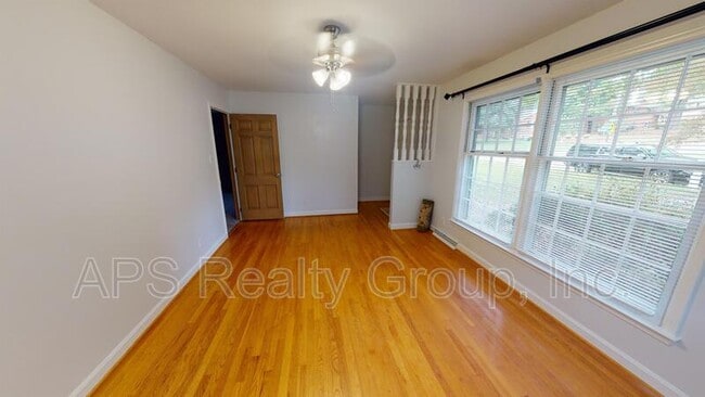 Photo - 2173 New Castle Dr