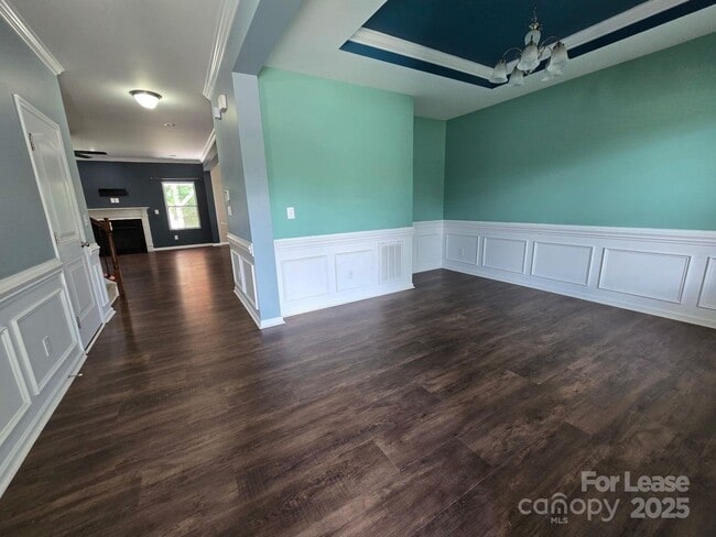 Photo - 2202 Laurens Dr