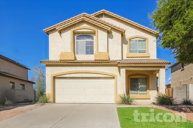 Building Photo - 924 S 240th Dr
