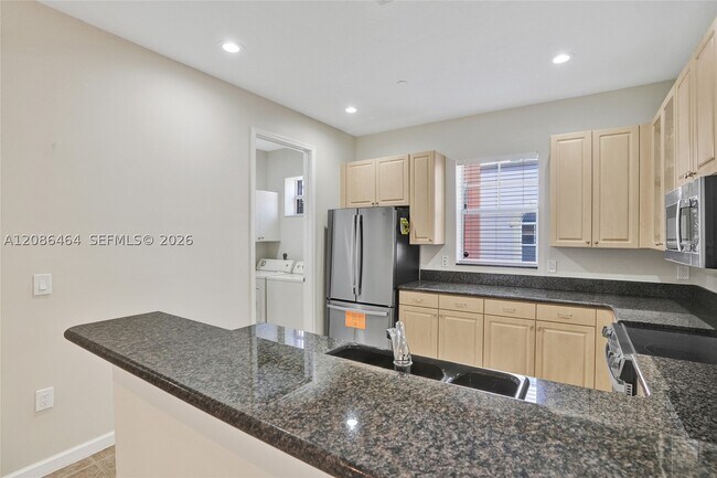 Photo - 1033 NE 17th Way