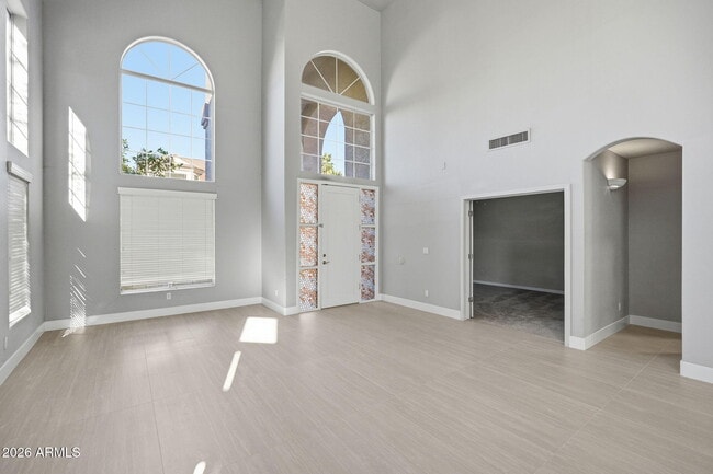 Photo - 1425 W Commerce Ave