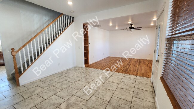 Photo - 1007 W 29th St Unit Upstairs