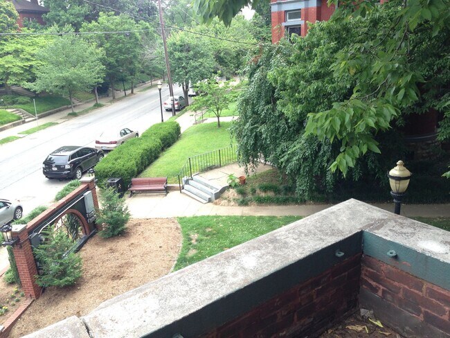 Photo - 1430 S 4th St Unit 1430-2
