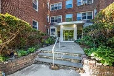 Photo - 1234 Midland Ave Unit 1C