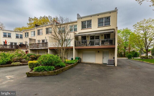 Photo - 107 Haldeman St