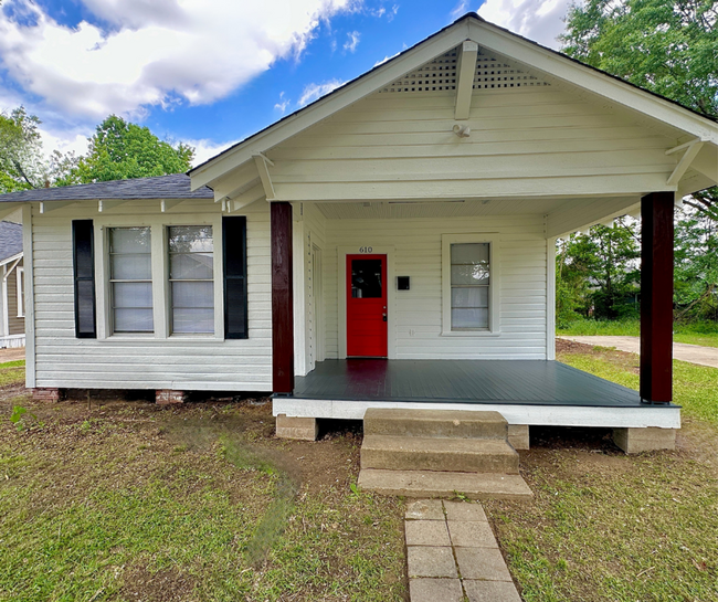 Photo - 610 N 5th St Casa