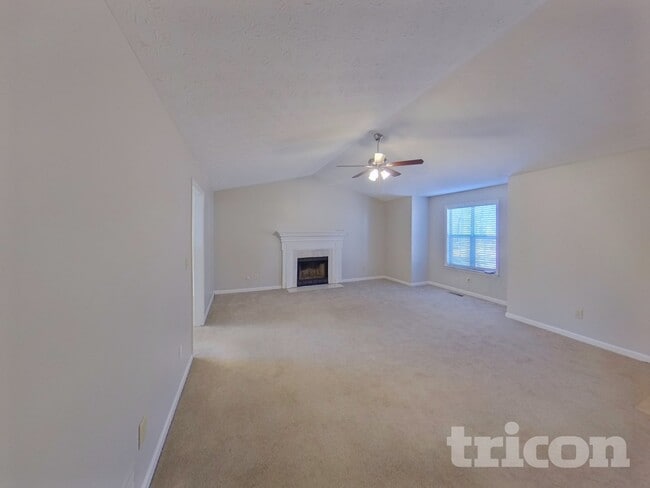 Photo - 4684 Woodglen Ct