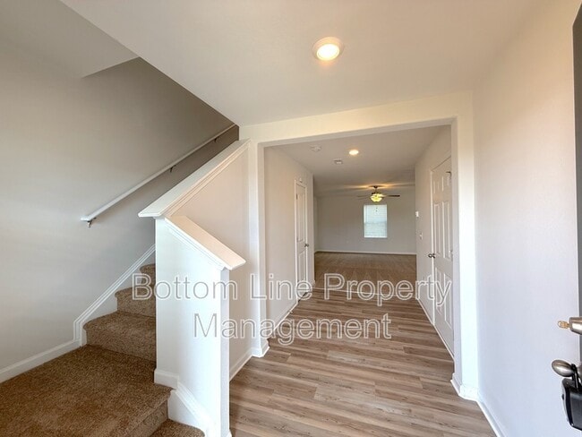 Photo - 180 Caffee Dr