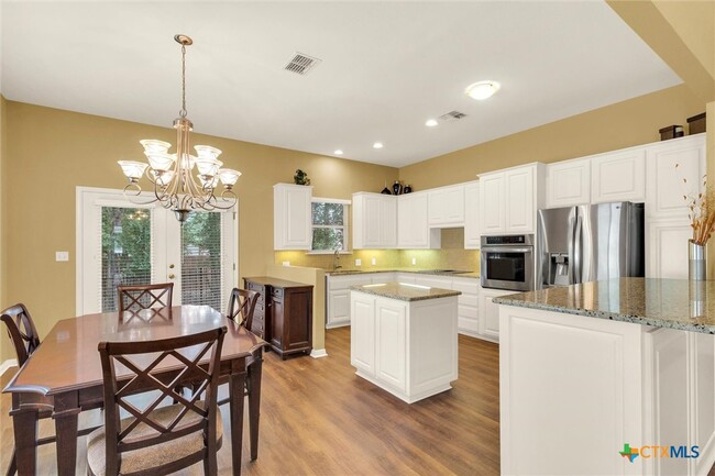 Photo - 2204 Garden Ct