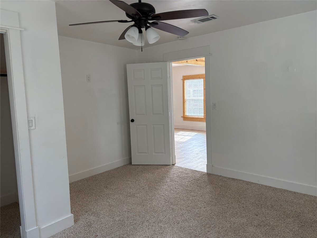 Photo - 9210 E Ave O