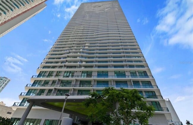 Building Photo - 501 NE 31st St Unit 1808