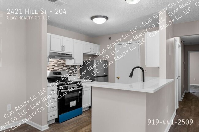 Photo - 2421 Hill St Unit 204