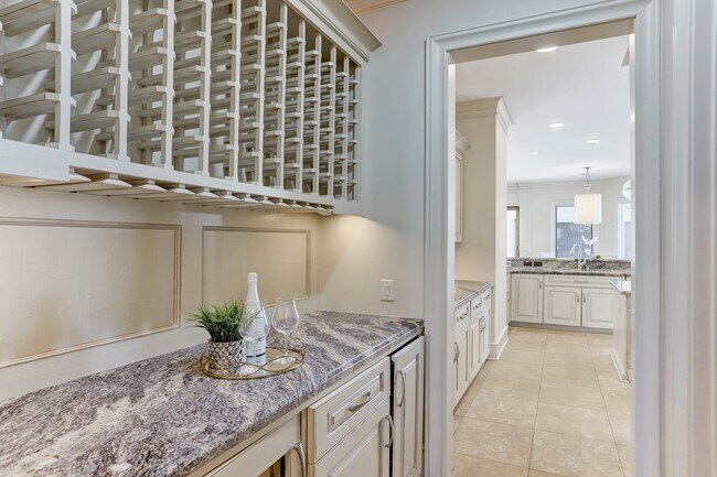 Photo - 3749 Olympia Dr