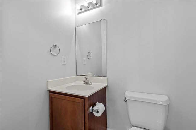 Photo - Spacious 3-Bedroom Townhome in Ganyard Farm