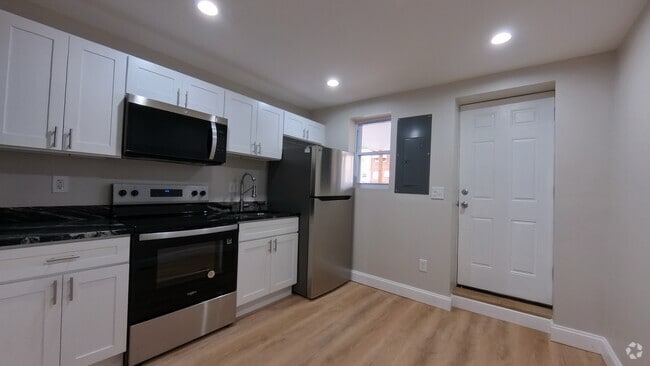 Building Photo - 4646 York Rd Rental