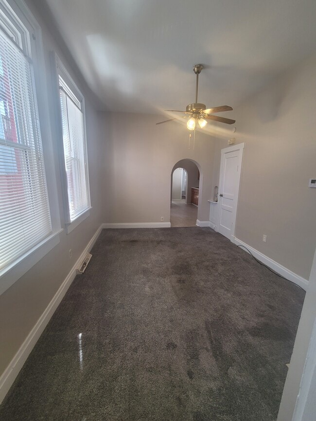 812 6th Ave