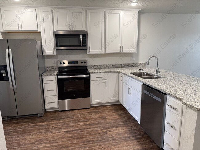 Photo - 2117 Bobwhite Ct Unit B
