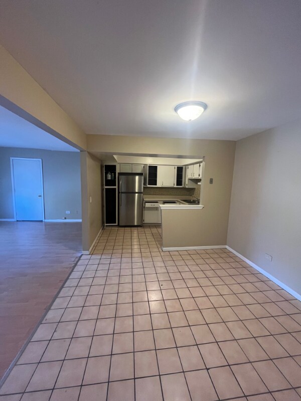 Photo - 9826 Sayre Ave Unidad 16