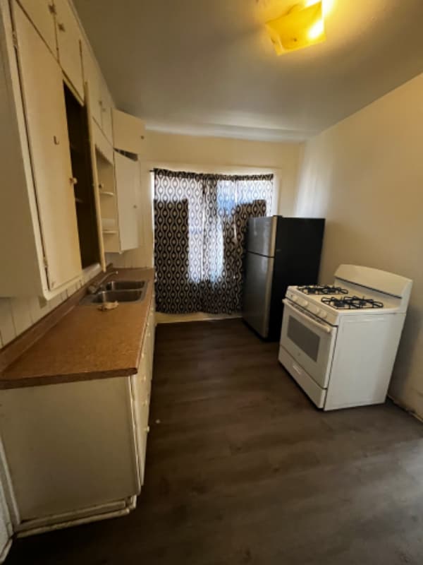 Photo - 708 E 12th Ave