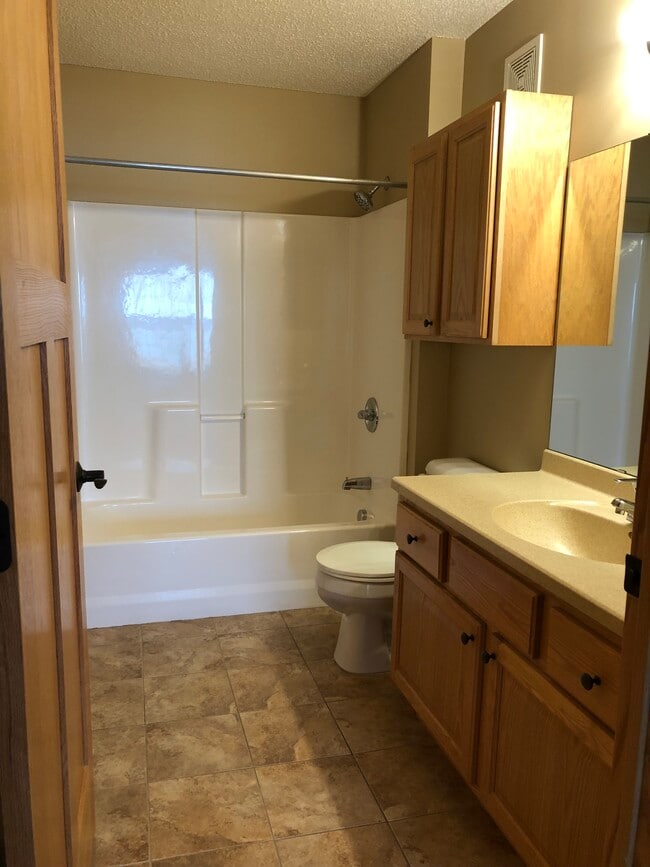 6240 2B 2B Baño principal (C) - Kensington
