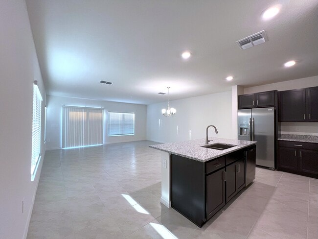 Photo - 758 Stoney Pointe Cir