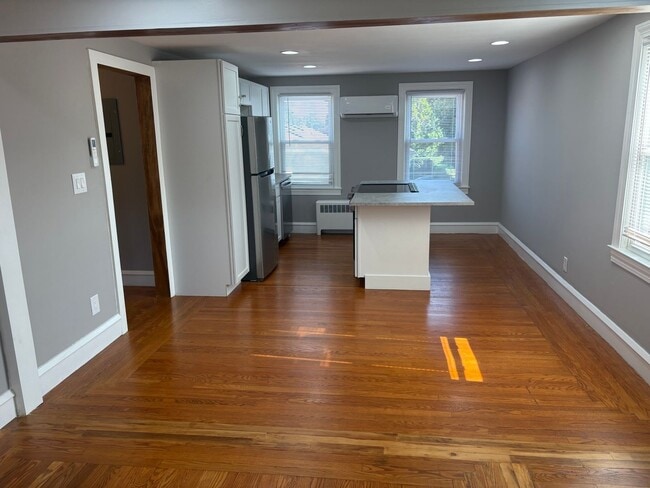 Photo - 1822 Mineral Spring Ave