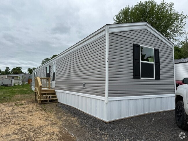 Building Photo - Knolls MHP Unit 07 Rental