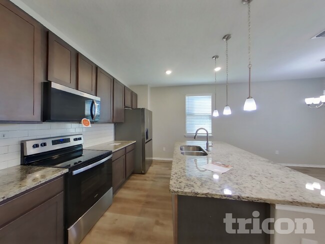 Photo - 4327 Spirit Star Dr