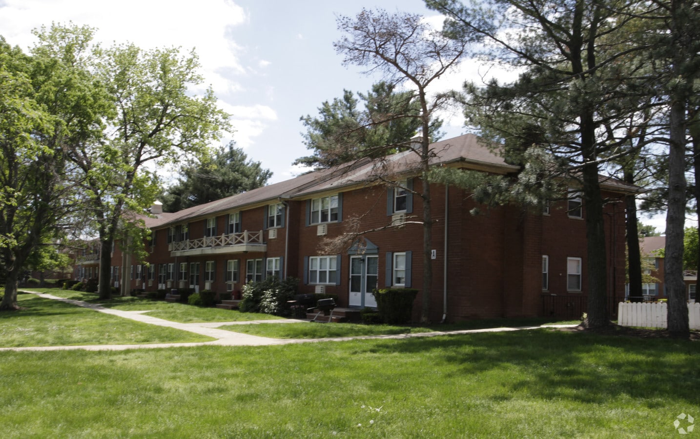 Mayflower at Piscataway - Mayflower at Piscataway Apartments