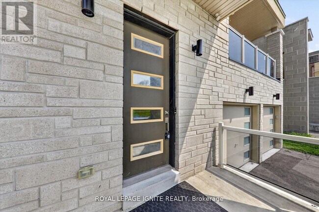 Photo - 235 Port Darlington Rd