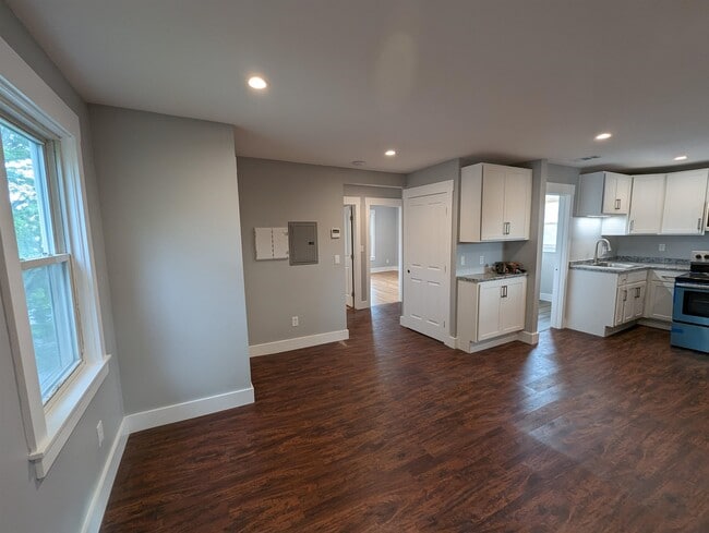 Photo - 150 Orange St Unit 3