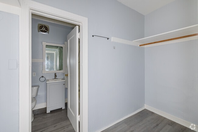 Studio - 500SF - Closet & Bathroom - 1432 N Formosa Ave