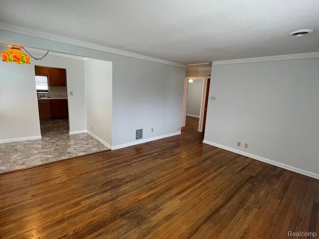 Photo - 26604 Groveland St